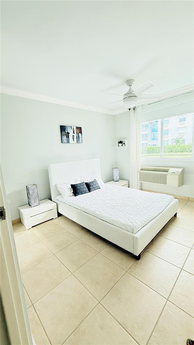 HILLSIDE VILLAGE CONDOMINIUM - Residential