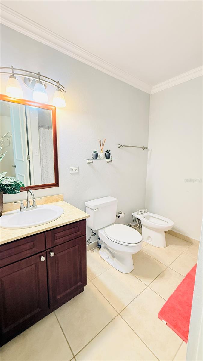 HILLSIDE VILLAGE CONDOMINIUM - Residential