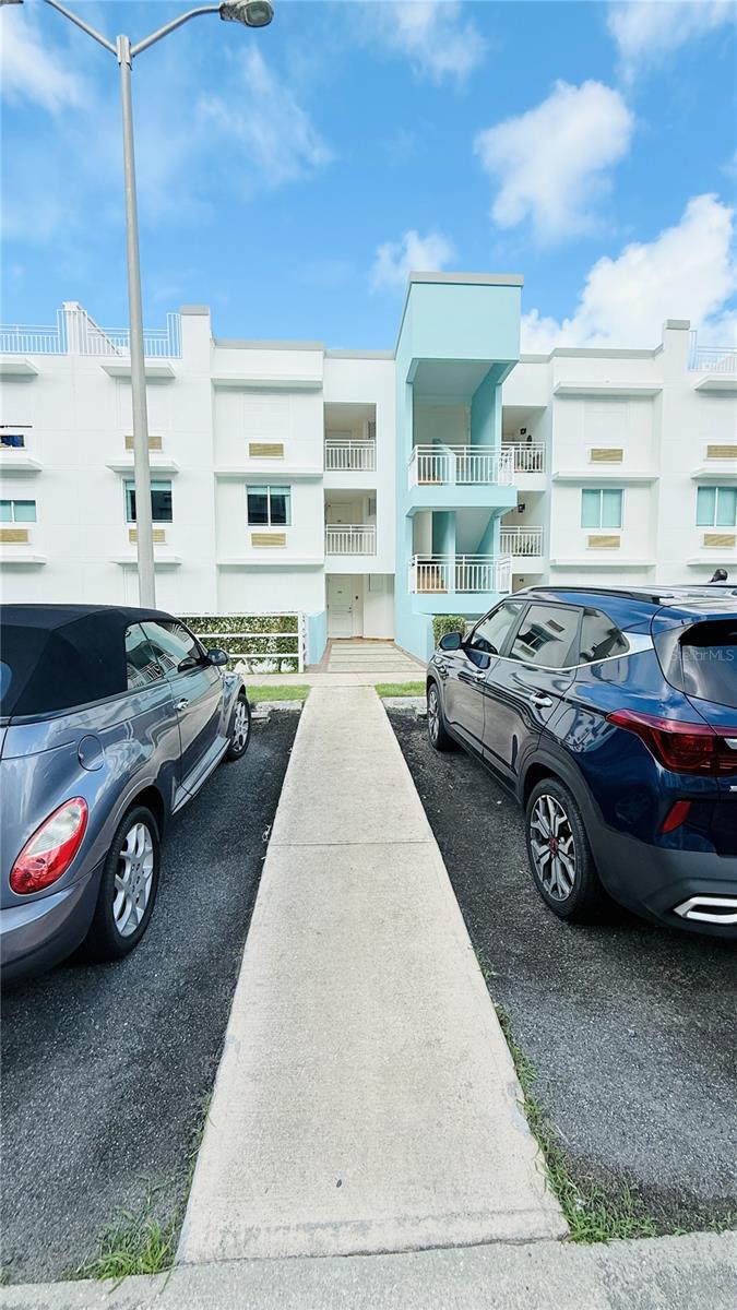 HILLSIDE VILLAGE CONDOMINIUM - Residential