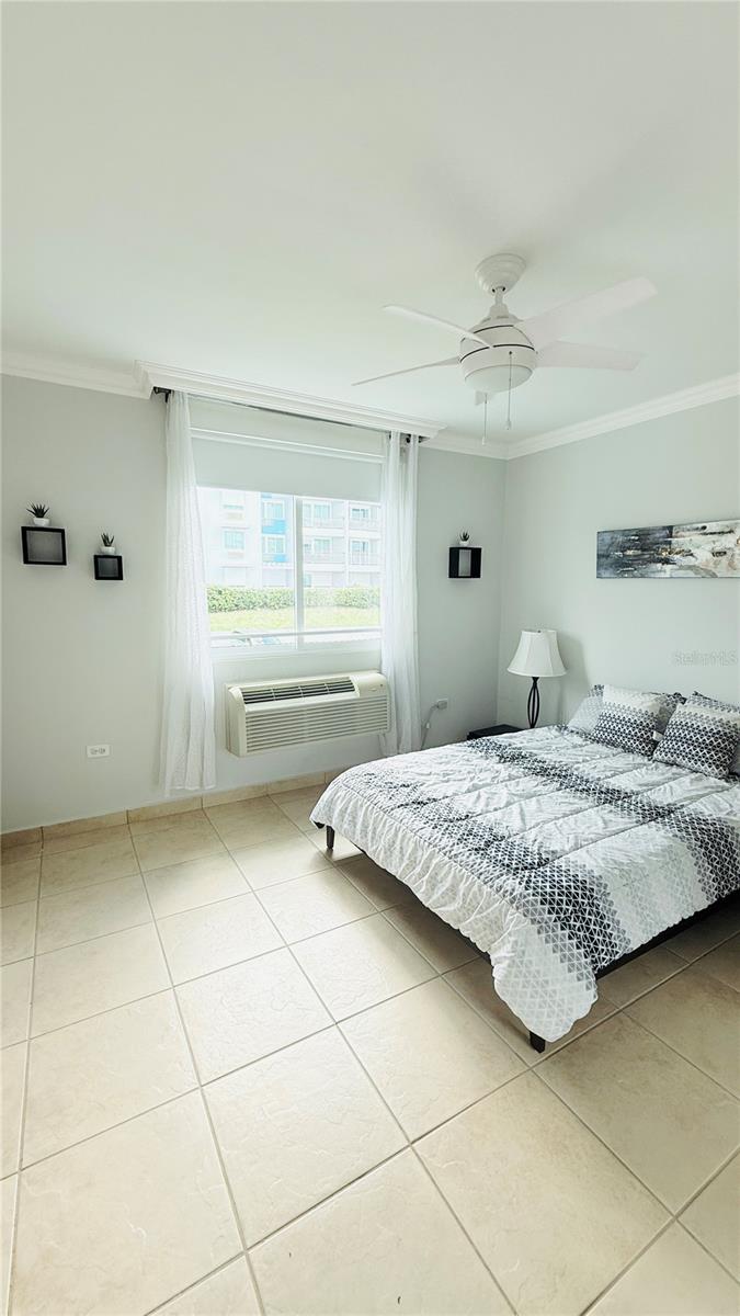 HILLSIDE VILLAGE CONDOMINIUM - Residential