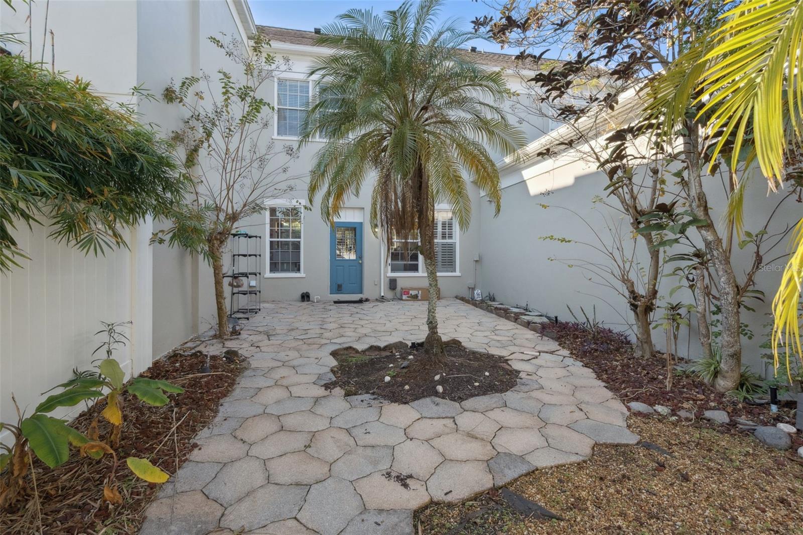 MEETING HOUSE GREEN REP 06 - Residential