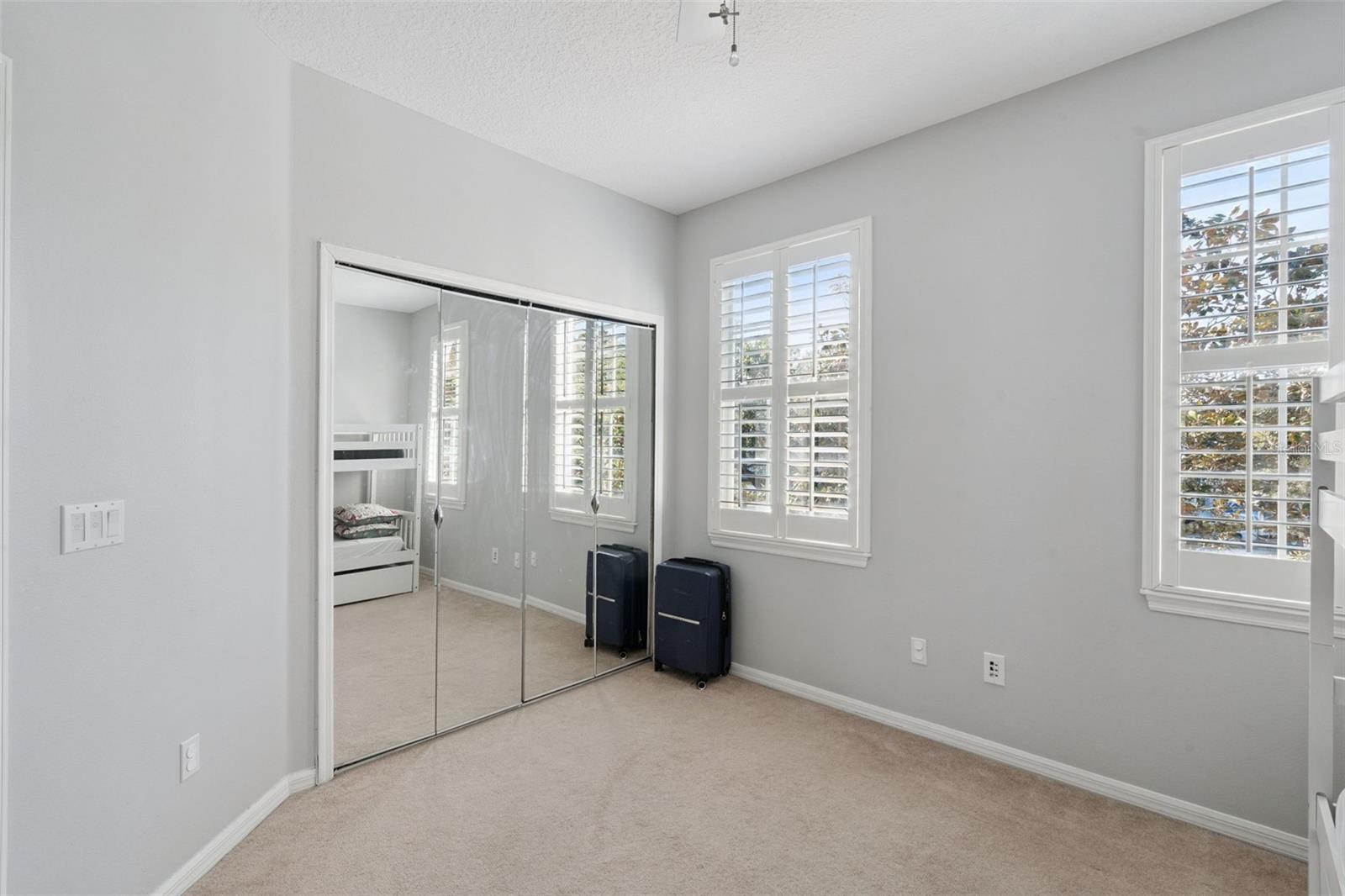 MEETING HOUSE GREEN REP 06 - Residential