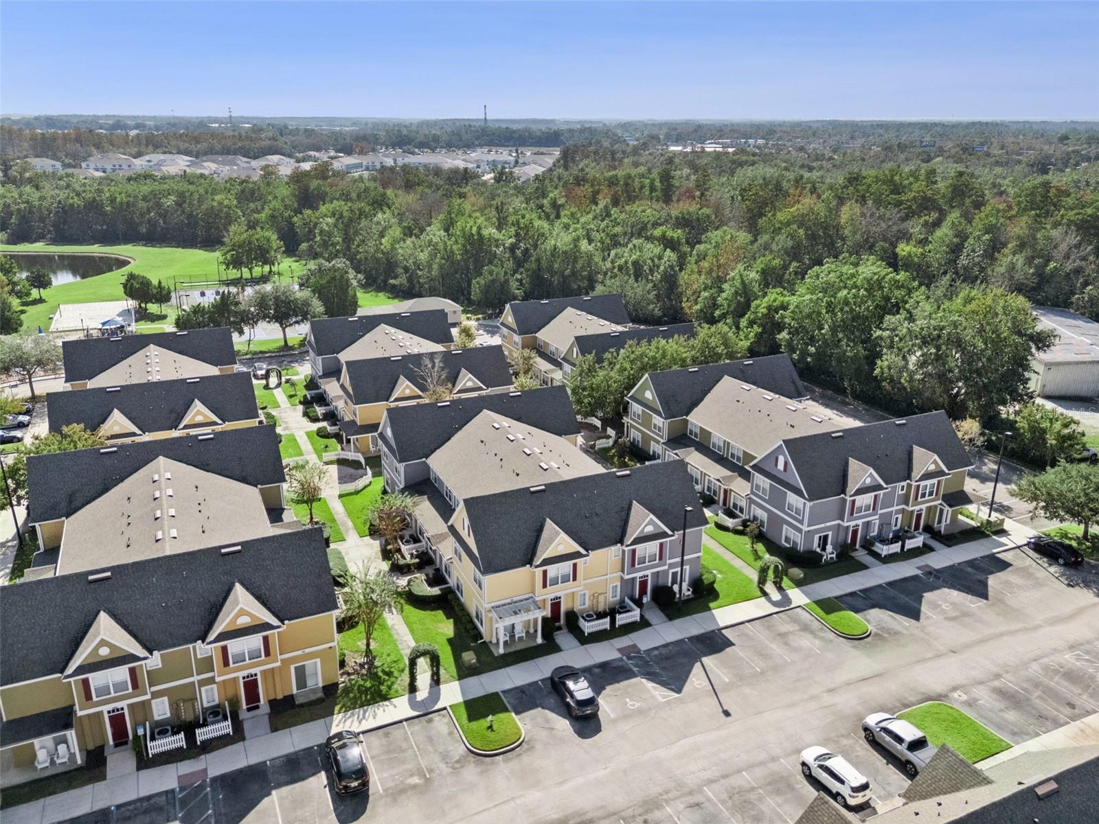 MEETING HOUSE GREEN REP 06 - Residential