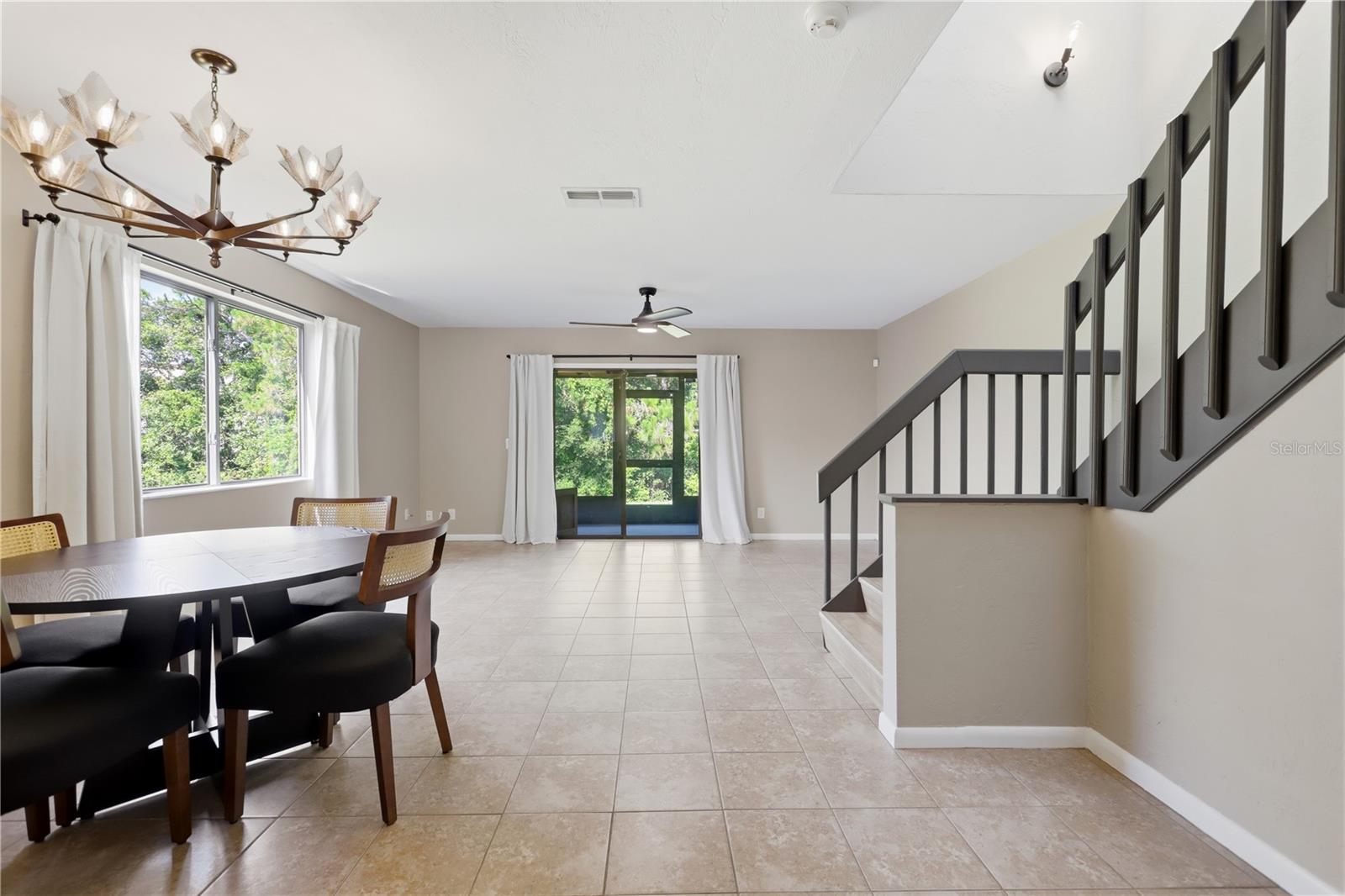130 LIMEWOOD PLACE 3
