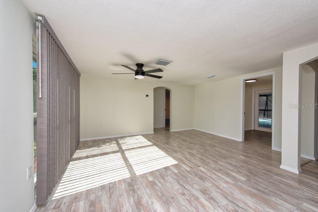 REGENCY PARK - Residential