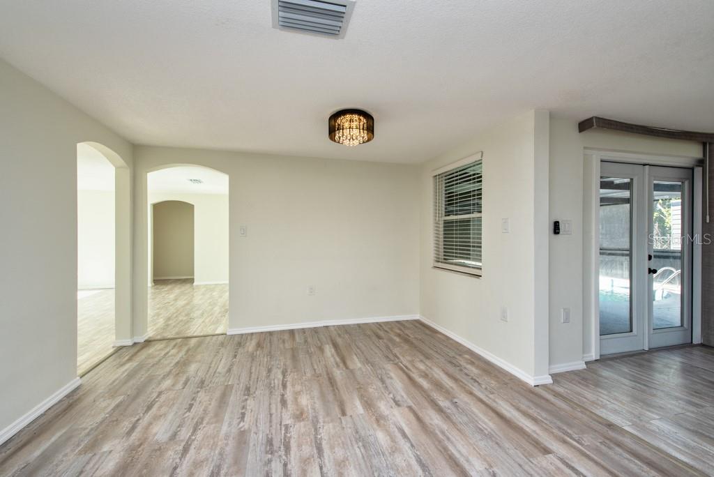 REGENCY PARK - Residential
