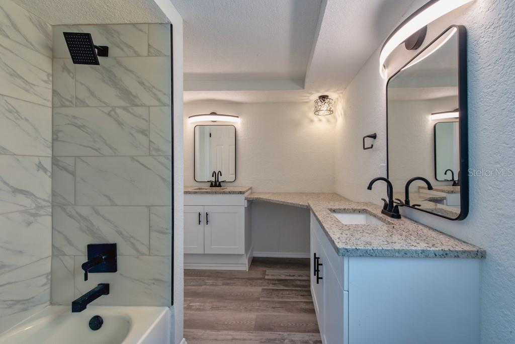 REGENCY PARK - Residential