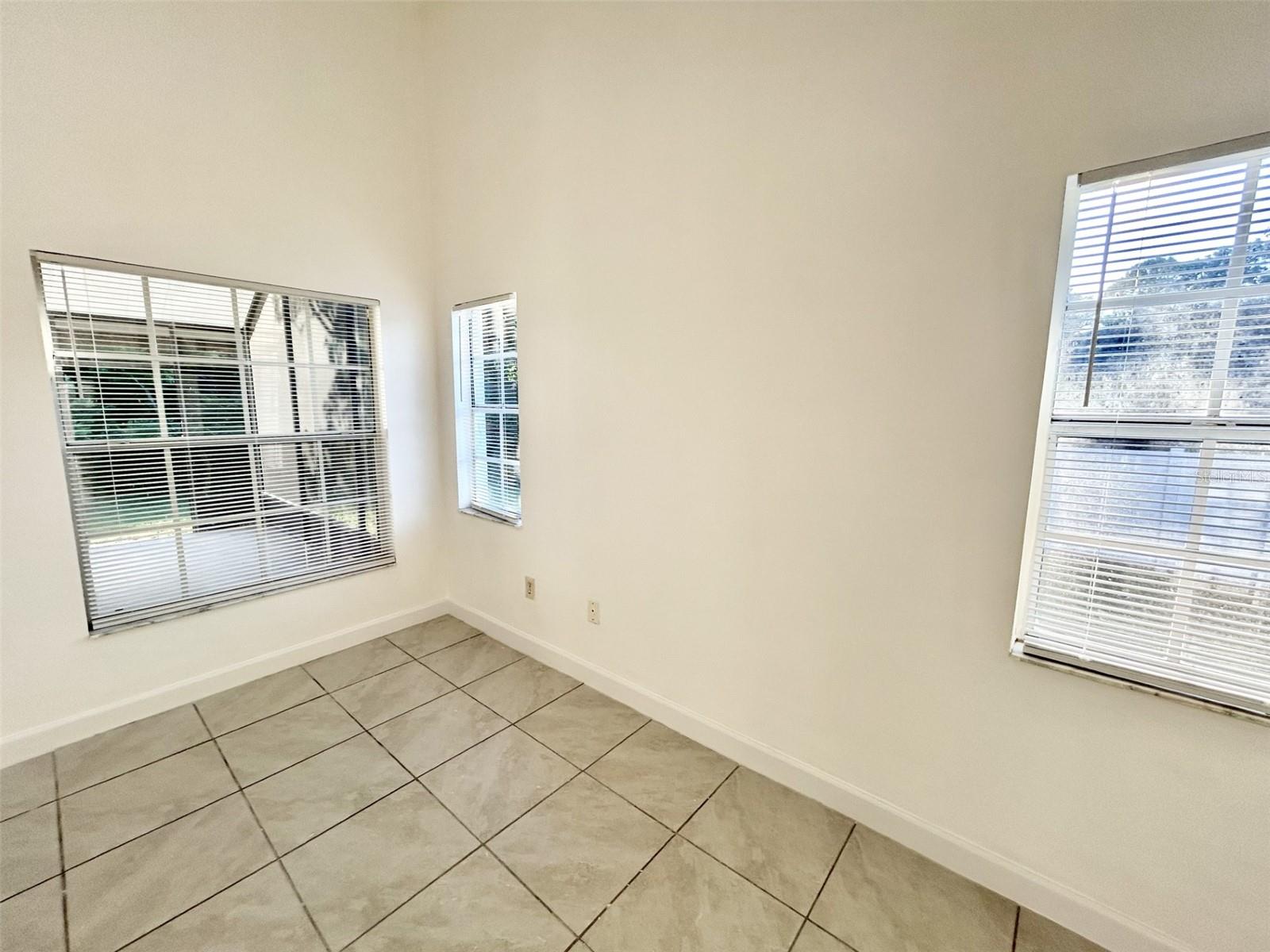 WOOD GLEN PH 02 STRAW RIDGE PD - Residential Lease