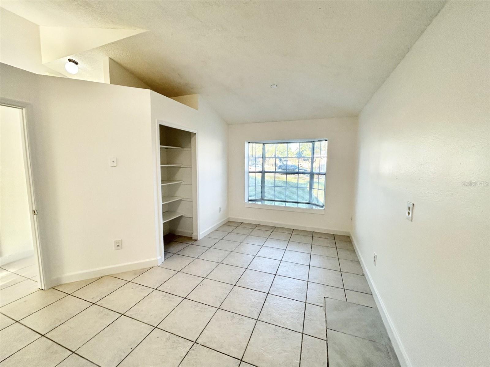 WOOD GLEN PH 02 STRAW RIDGE PD - Residential Lease