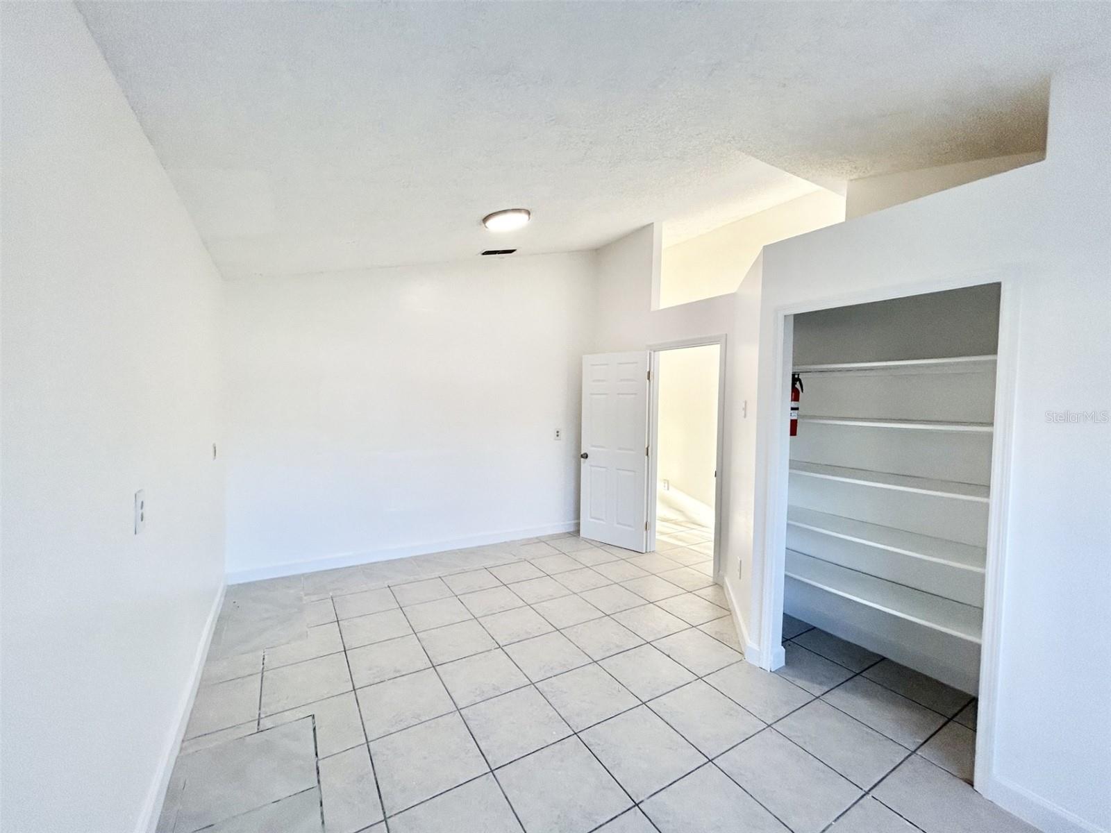 WOOD GLEN PH 02 STRAW RIDGE PD - Residential Lease