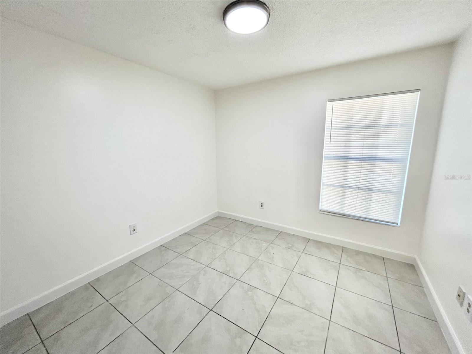 WOOD GLEN PH 02 STRAW RIDGE PD - Residential Lease