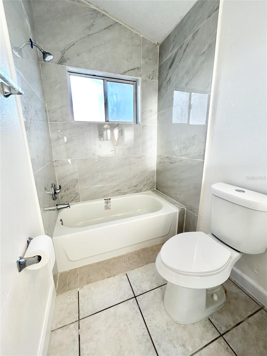 WOOD GLEN PH 02 STRAW RIDGE PD - Residential Lease