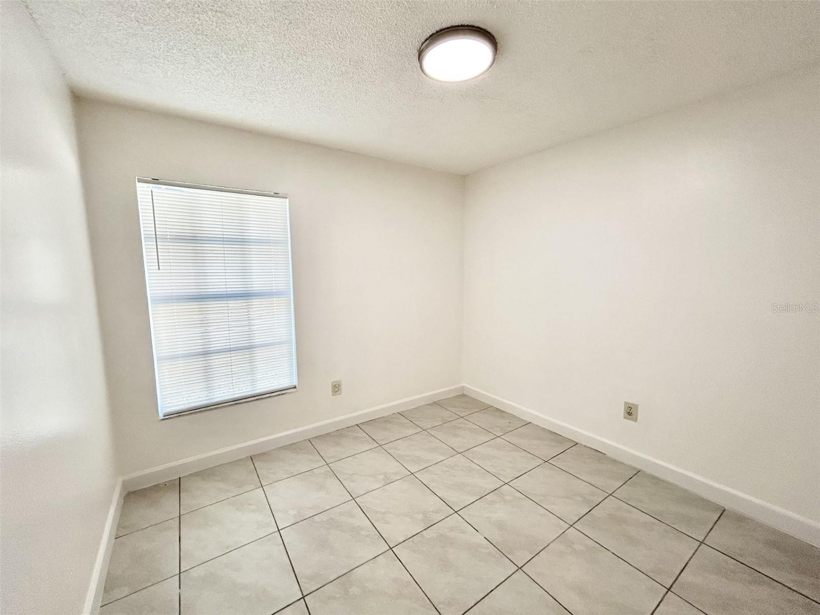 WOOD GLEN PH 02 STRAW RIDGE PD - Residential Lease