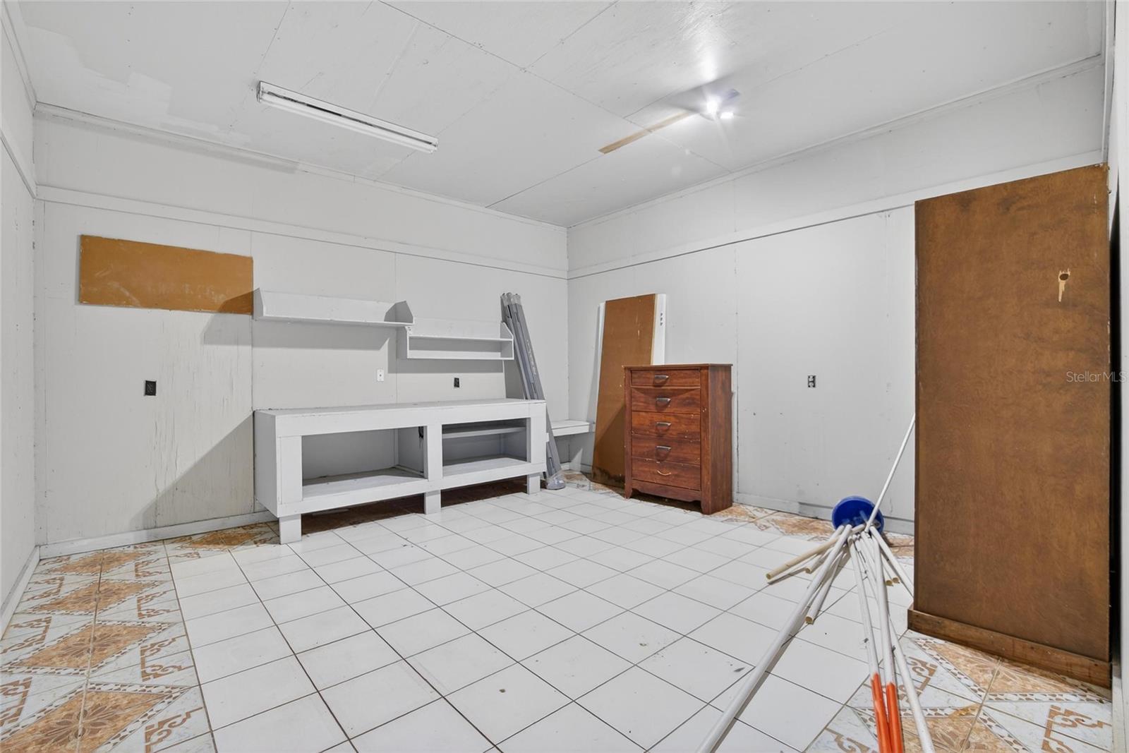 UNPLATTED - Residential