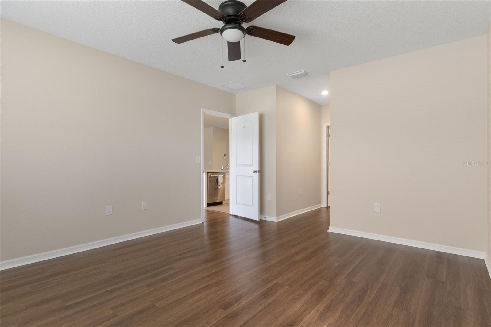 HIGH RDG VILLAGE - Residential