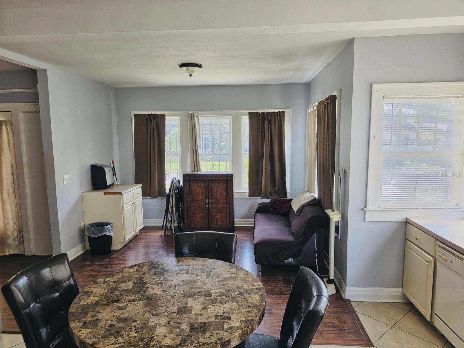 RIVERCREST - Residential