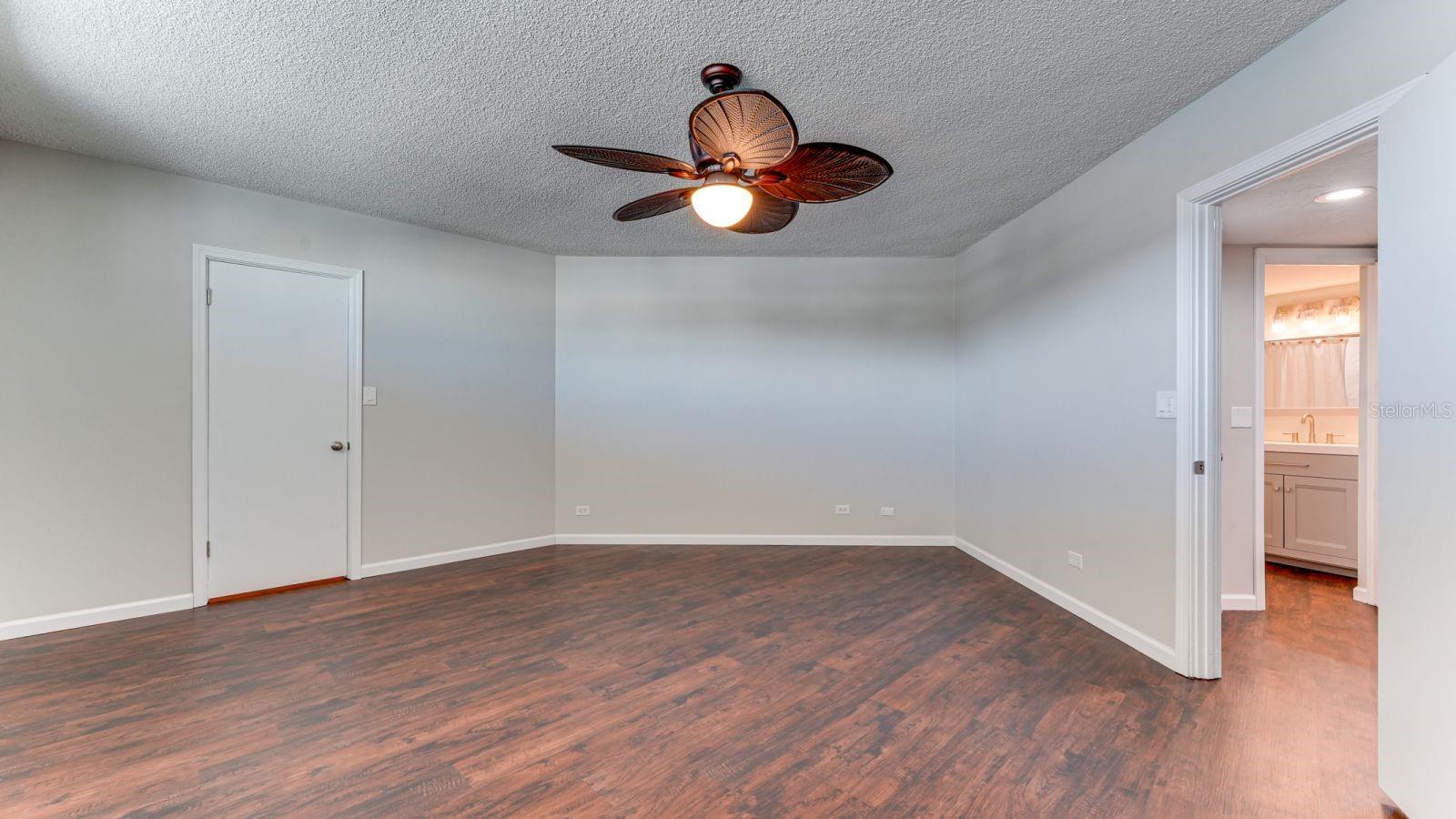 KINGSTON ARMS - Residential