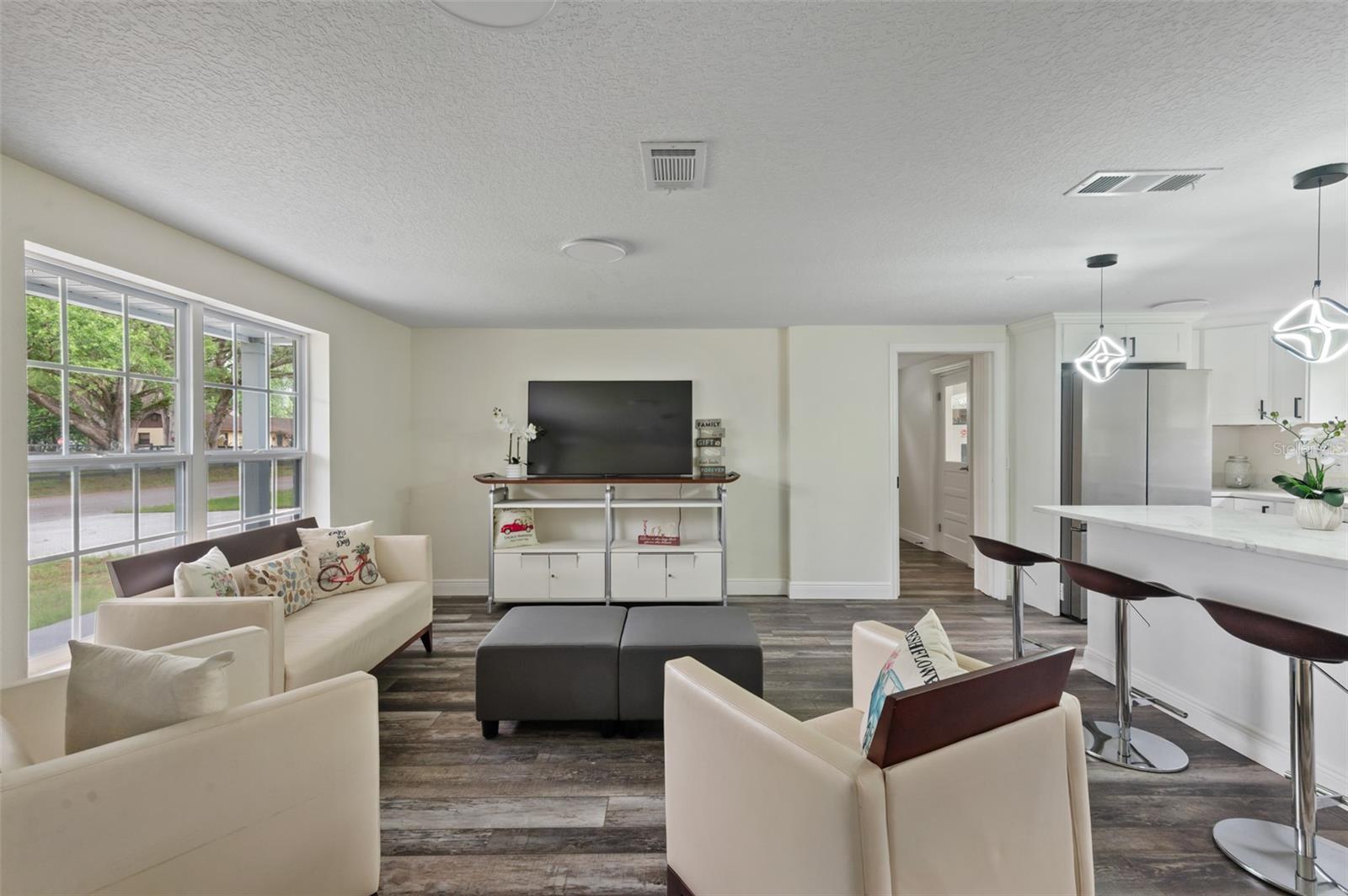 PASCO LAKE ESTATES - Residential