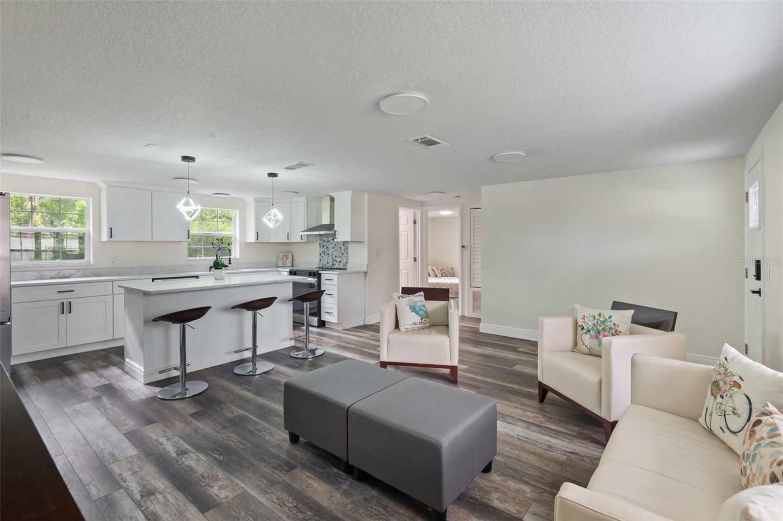 PASCO LAKE ESTATES - Residential