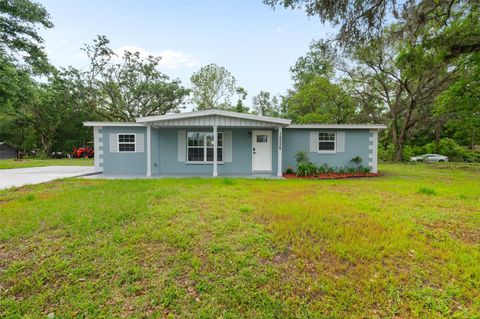 Photo of 15226 Valdosta Road, Spring Hill, FL 34610 (MLS # TB8493515)