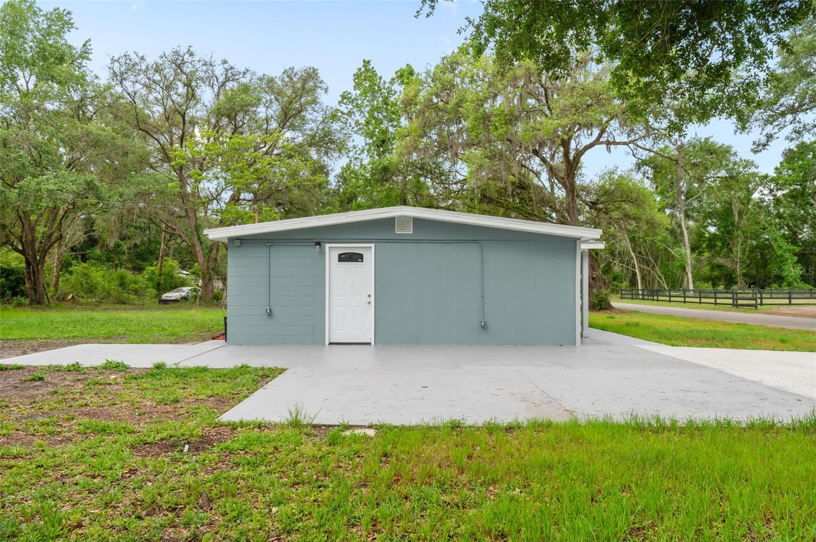 PASCO LAKE ESTATES - Residential