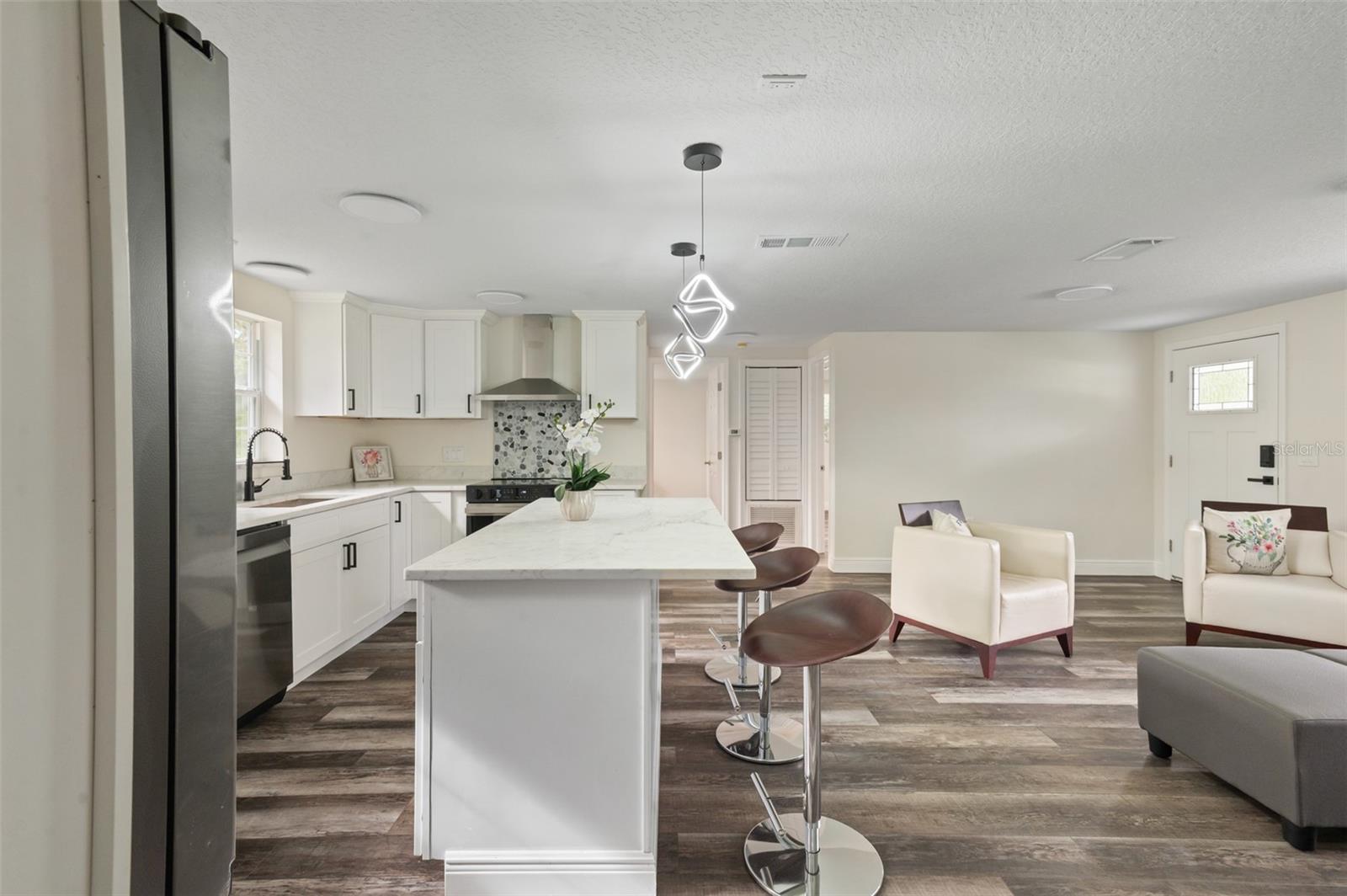 PASCO LAKE ESTATES - Residential