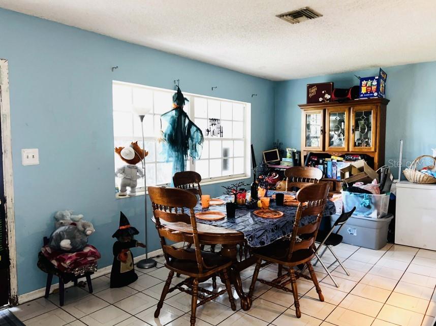 1942 ALTON DRIVE