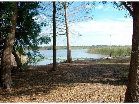 A home in SEMINOLE