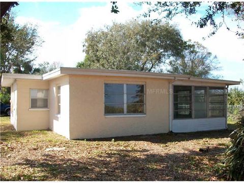 A home in SEMINOLE