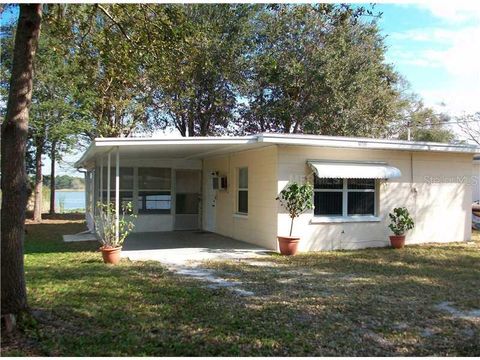 A home in SEMINOLE