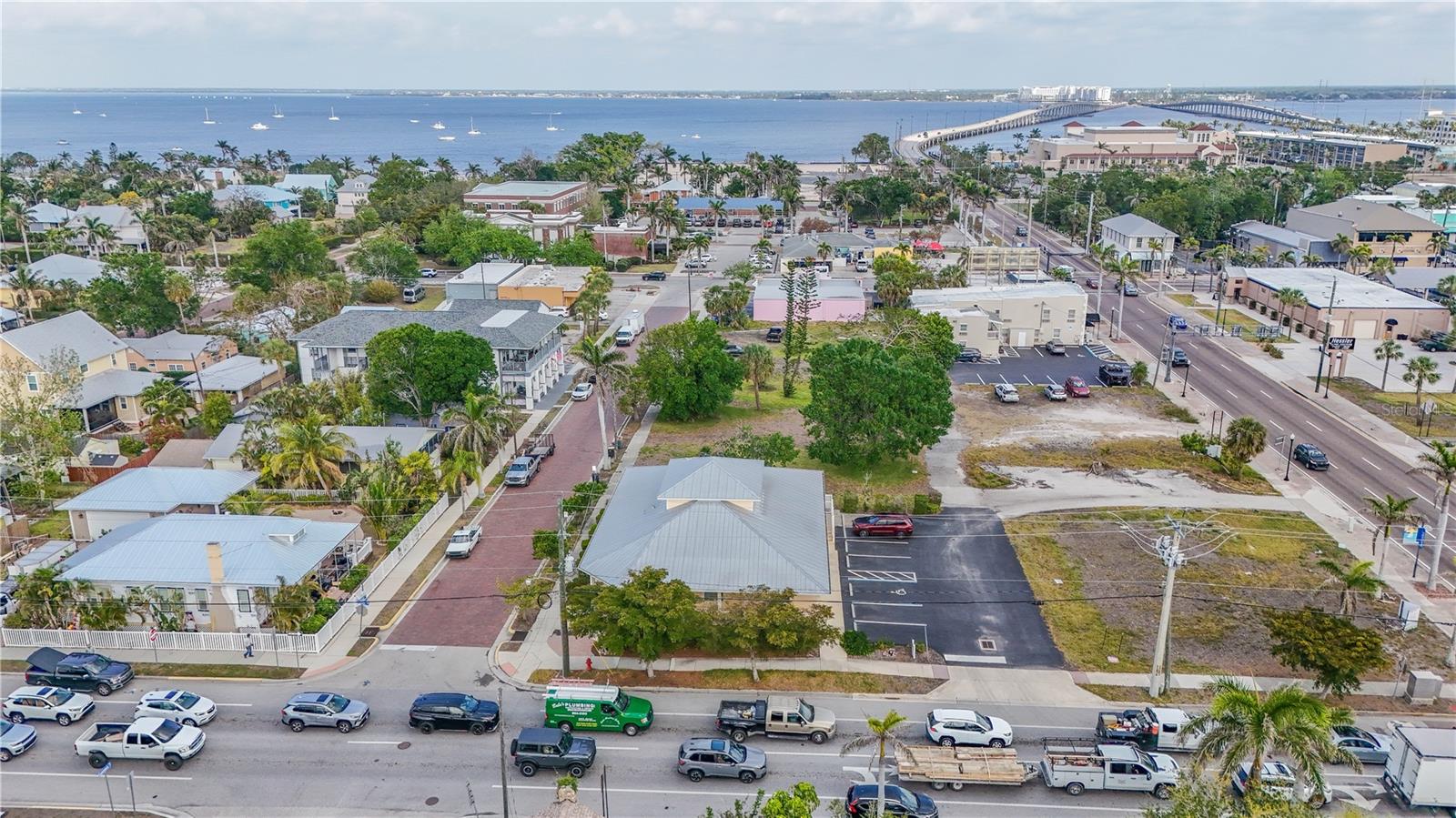 334 W OLYMPIA AVENUE