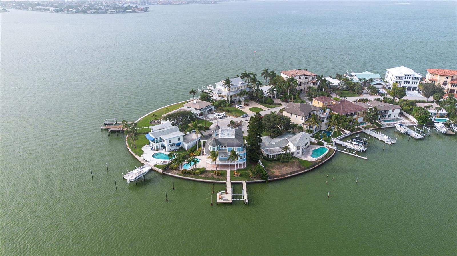 EAGLES NEST POINT - Residential