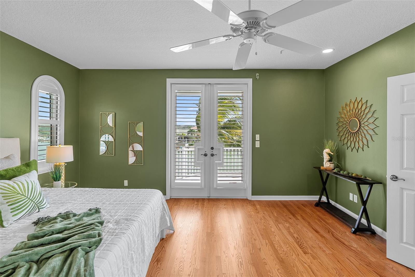 EAGLES NEST POINT - Residential