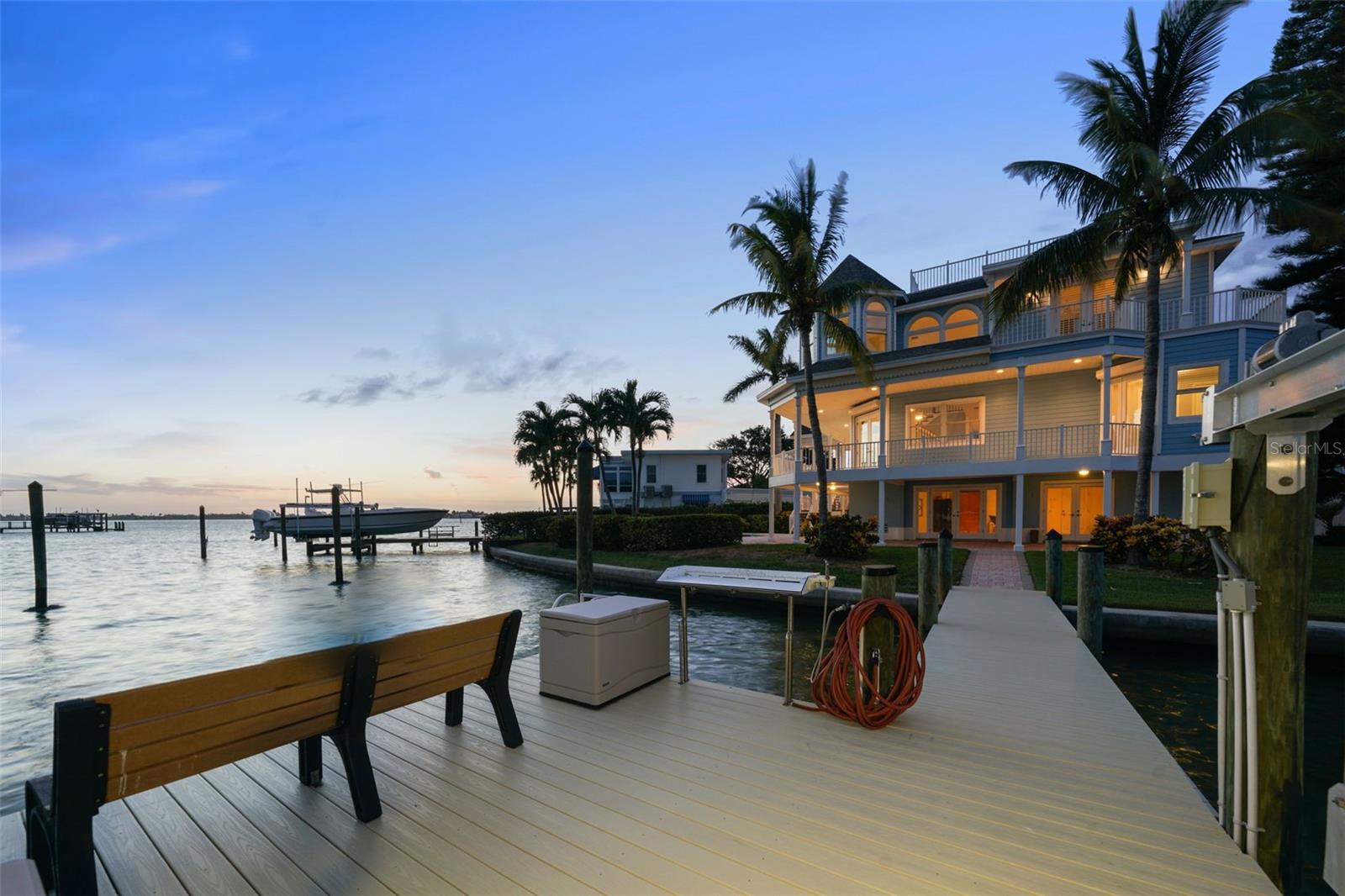 EAGLES NEST POINT - Residential