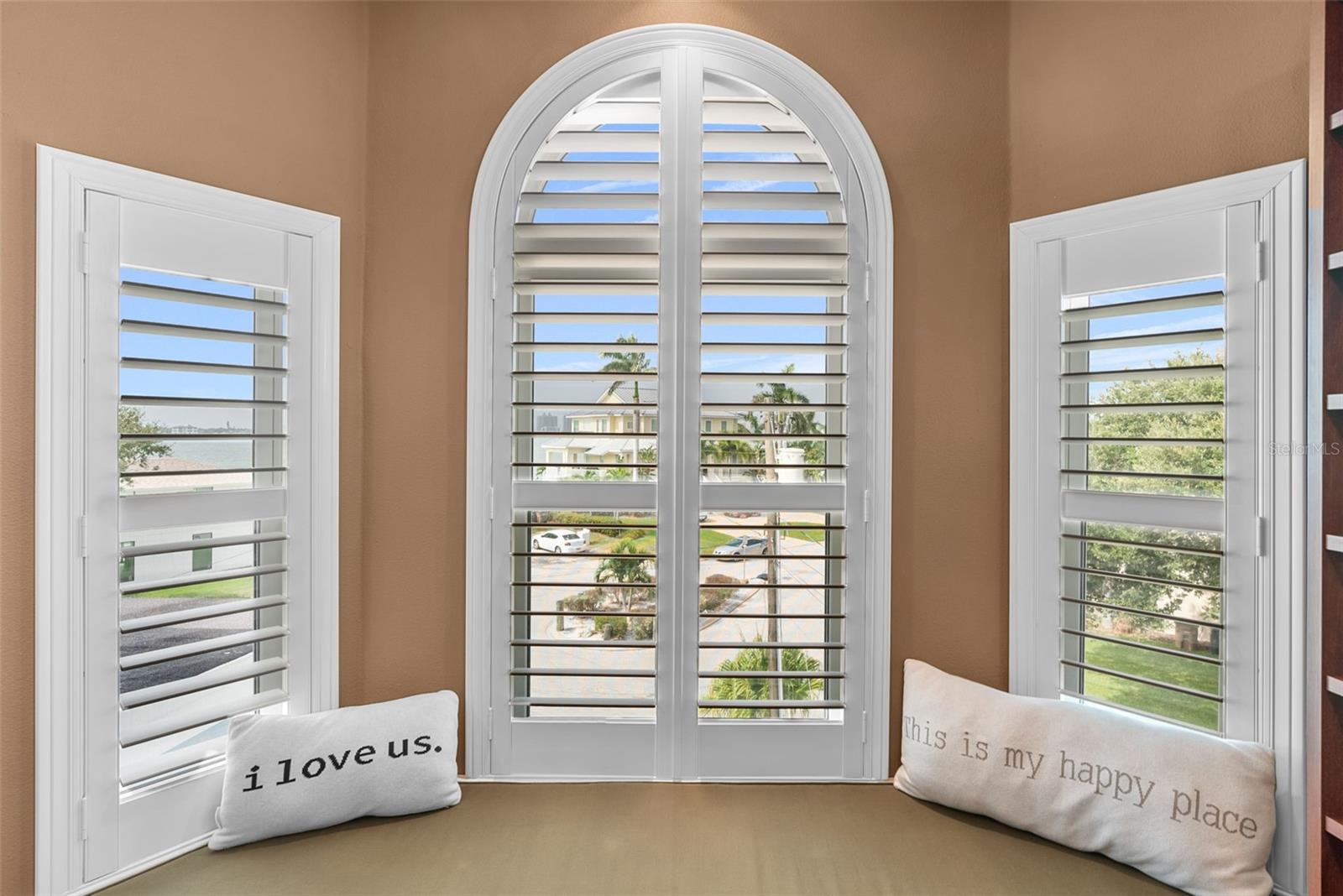 EAGLES NEST POINT - Residential