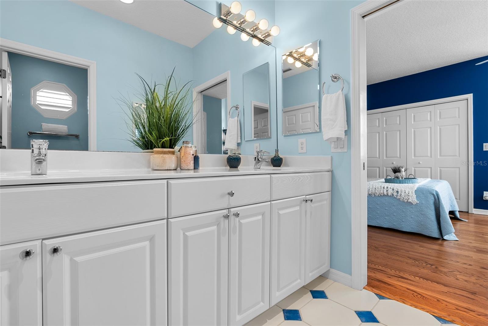 EAGLES NEST POINT - Residential