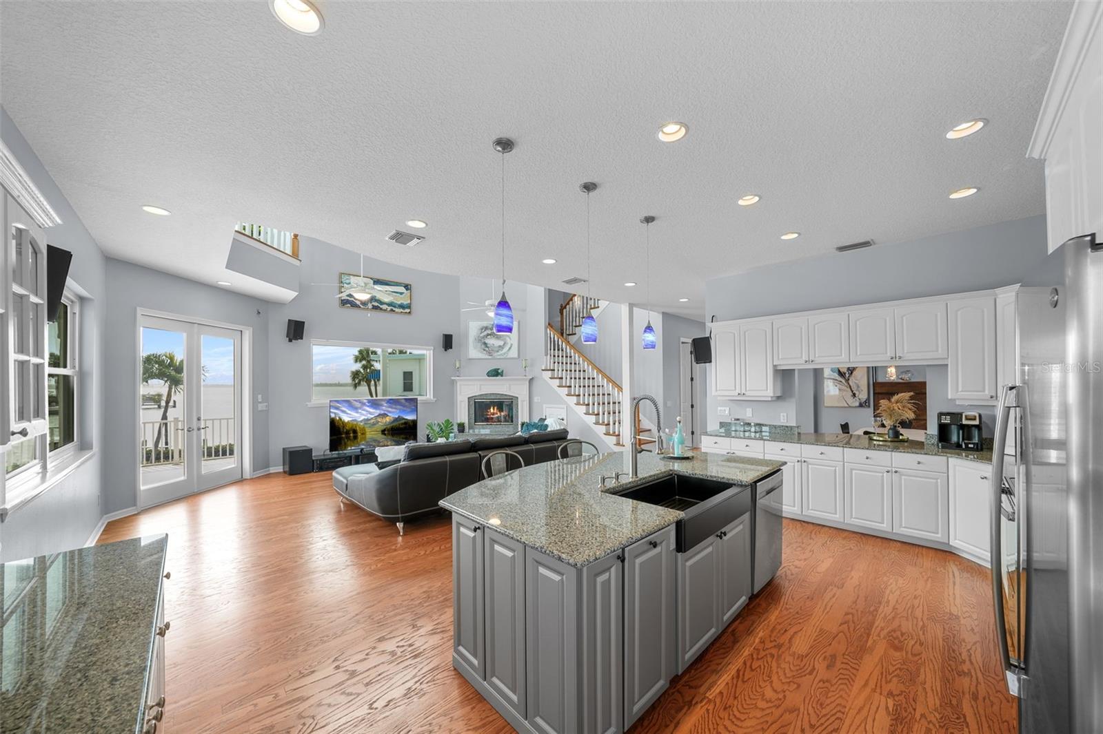 EAGLES NEST POINT - Residential