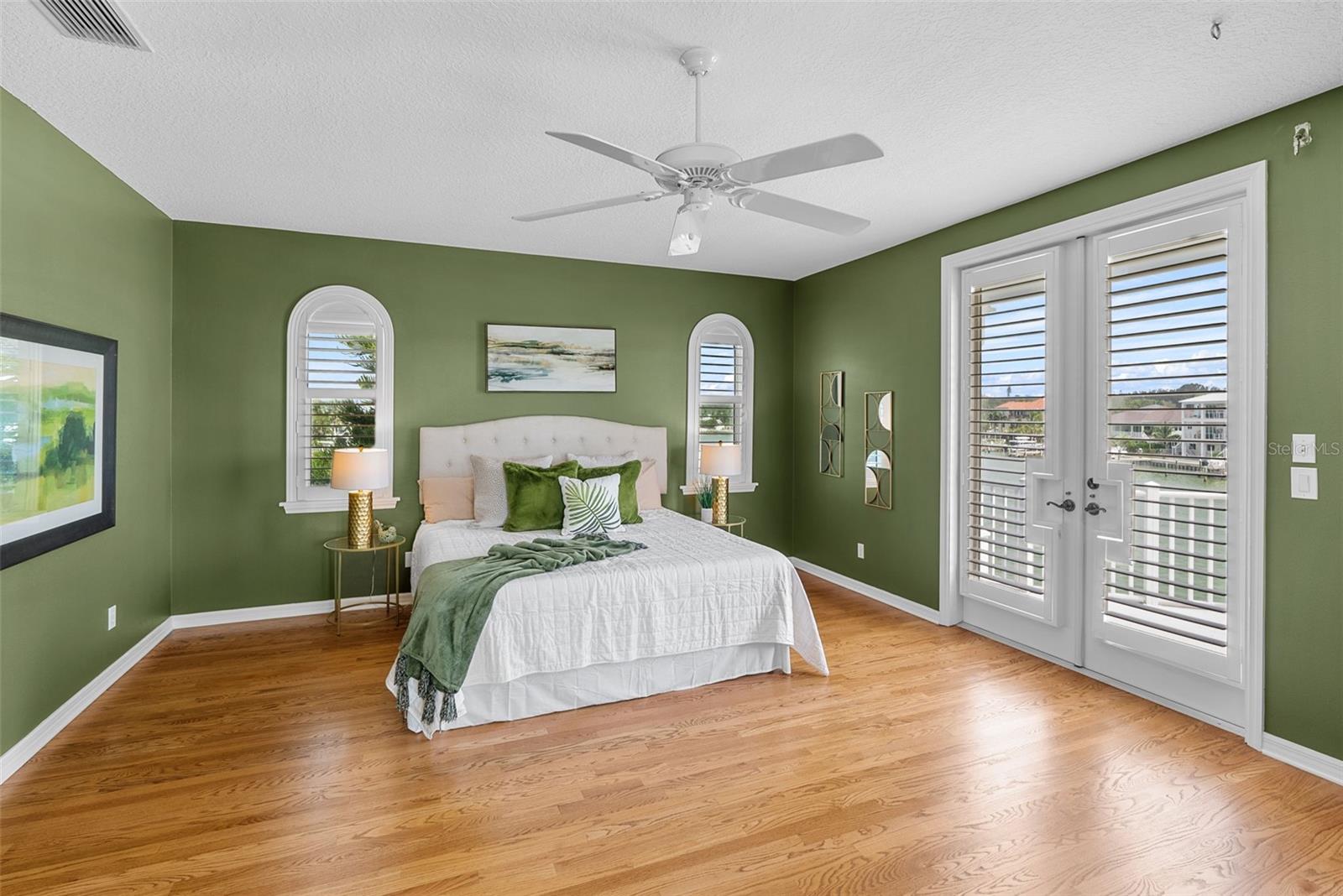 EAGLES NEST POINT - Residential