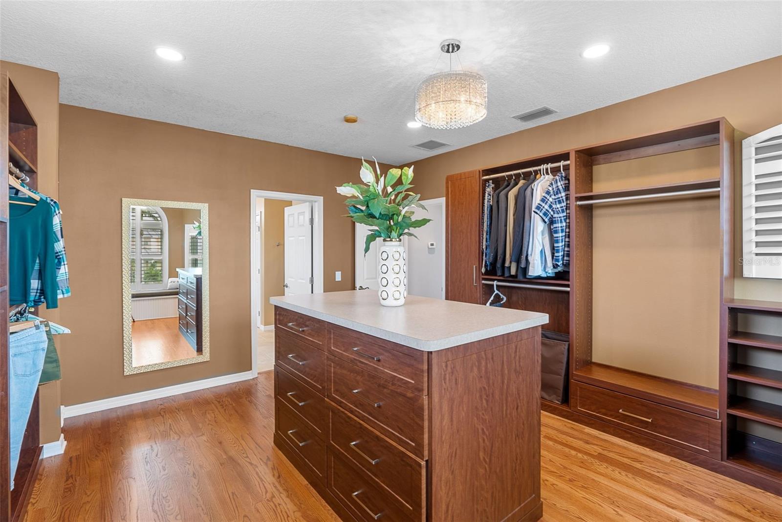 EAGLES NEST POINT - Residential