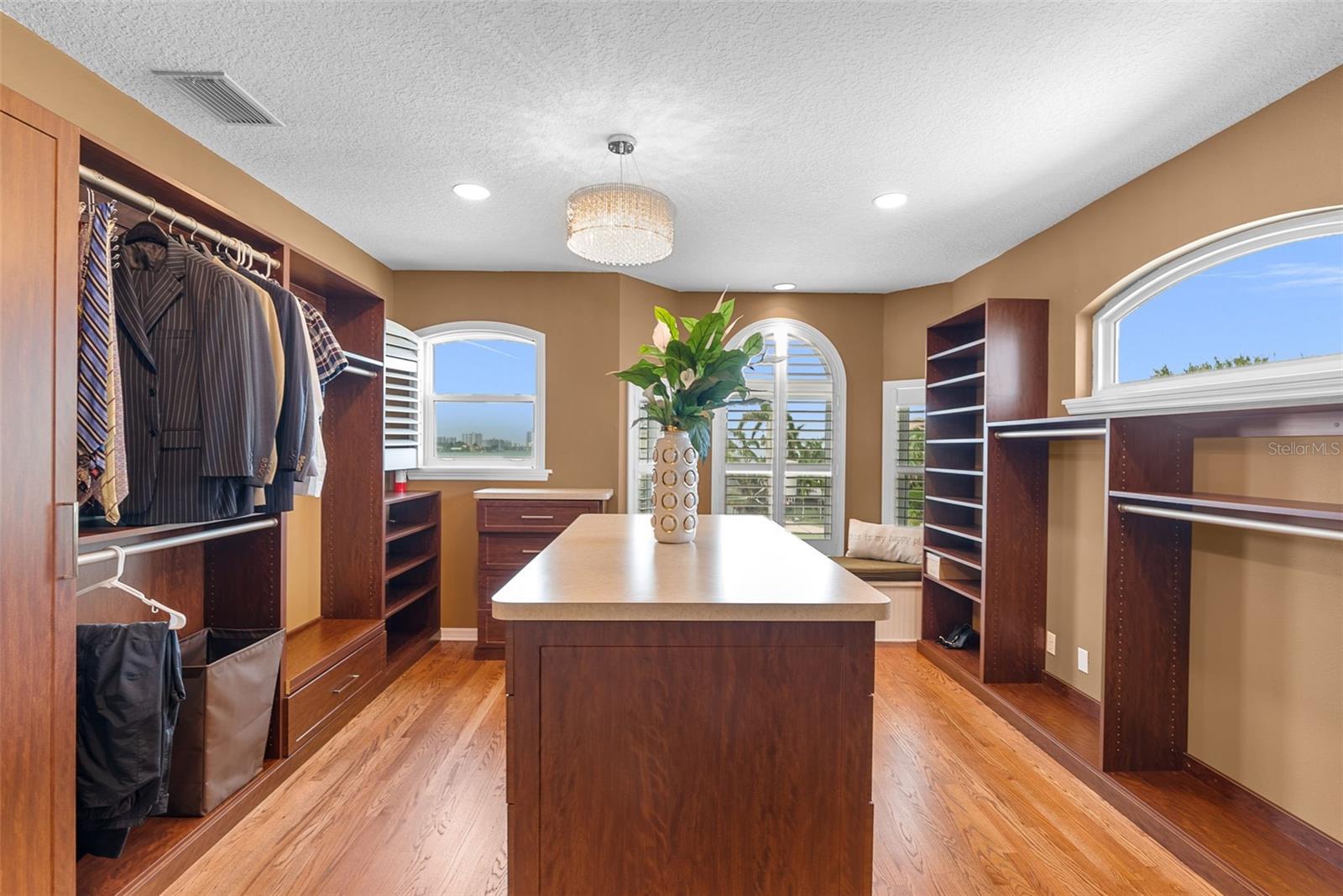 EAGLES NEST POINT - Residential