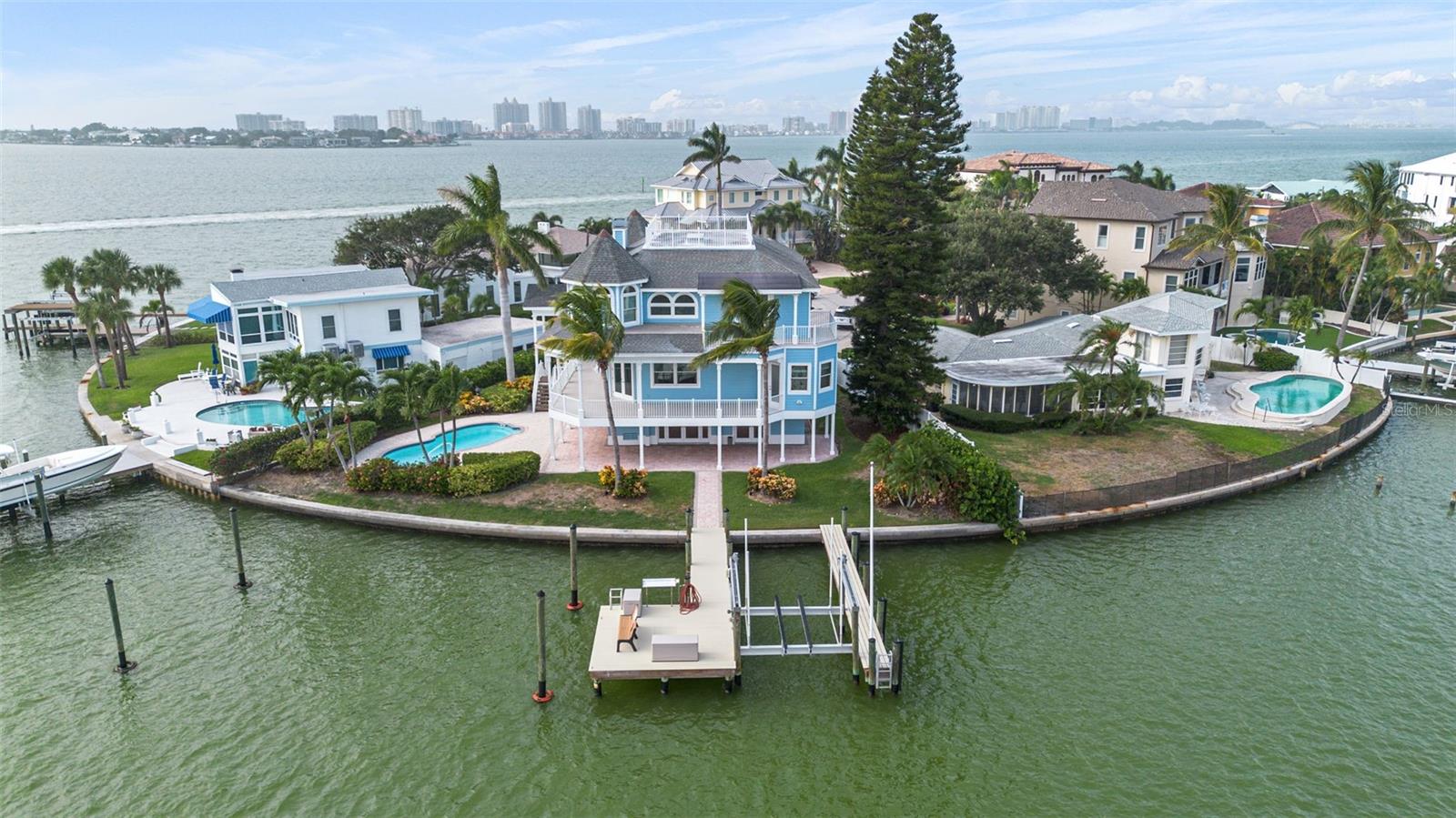 EAGLES NEST POINT - Residential