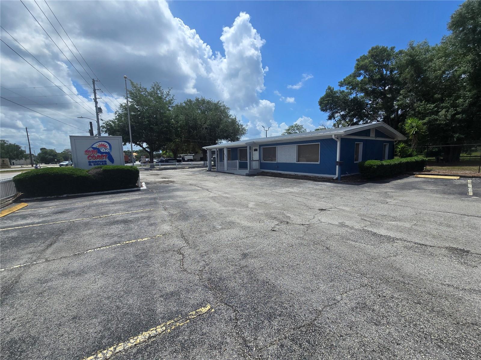 531 DOG TRACK ROAD