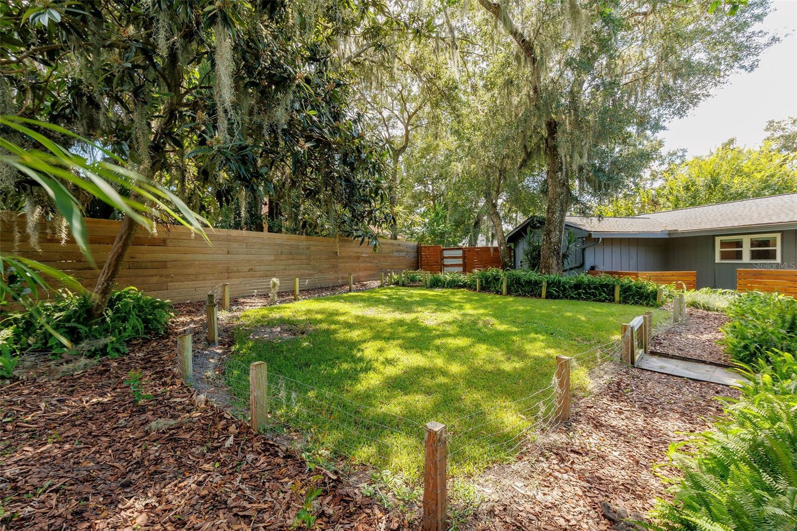 TOMOKA OAKS COUNTRY CLUB ESTATES UNITS - Residential