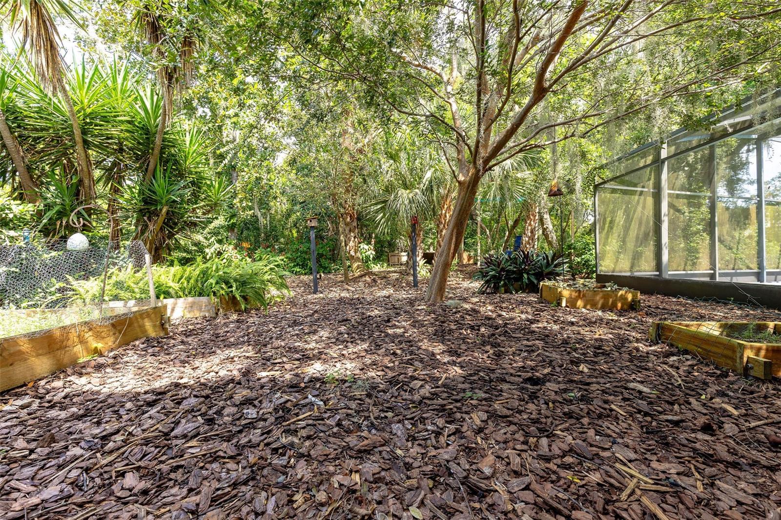 TOMOKA OAKS COUNTRY CLUB ESTATES UNITS - Residential