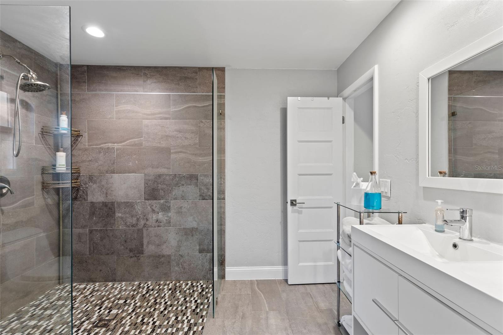TOMOKA OAKS COUNTRY CLUB ESTATES UNITS - Residential