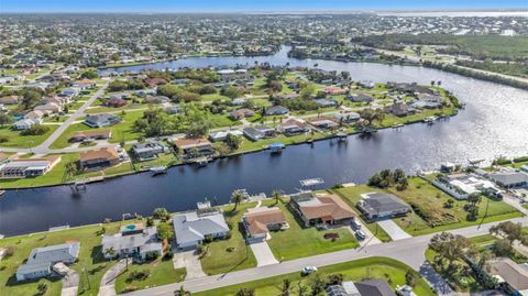 A home in PORT CHARLOTTE