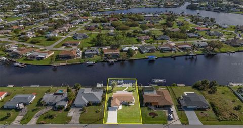 A home in PORT CHARLOTTE