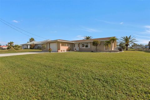 A home in PORT CHARLOTTE