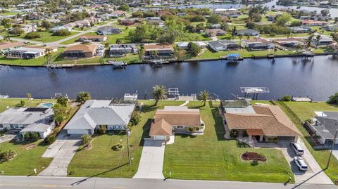 A home in PORT CHARLOTTE