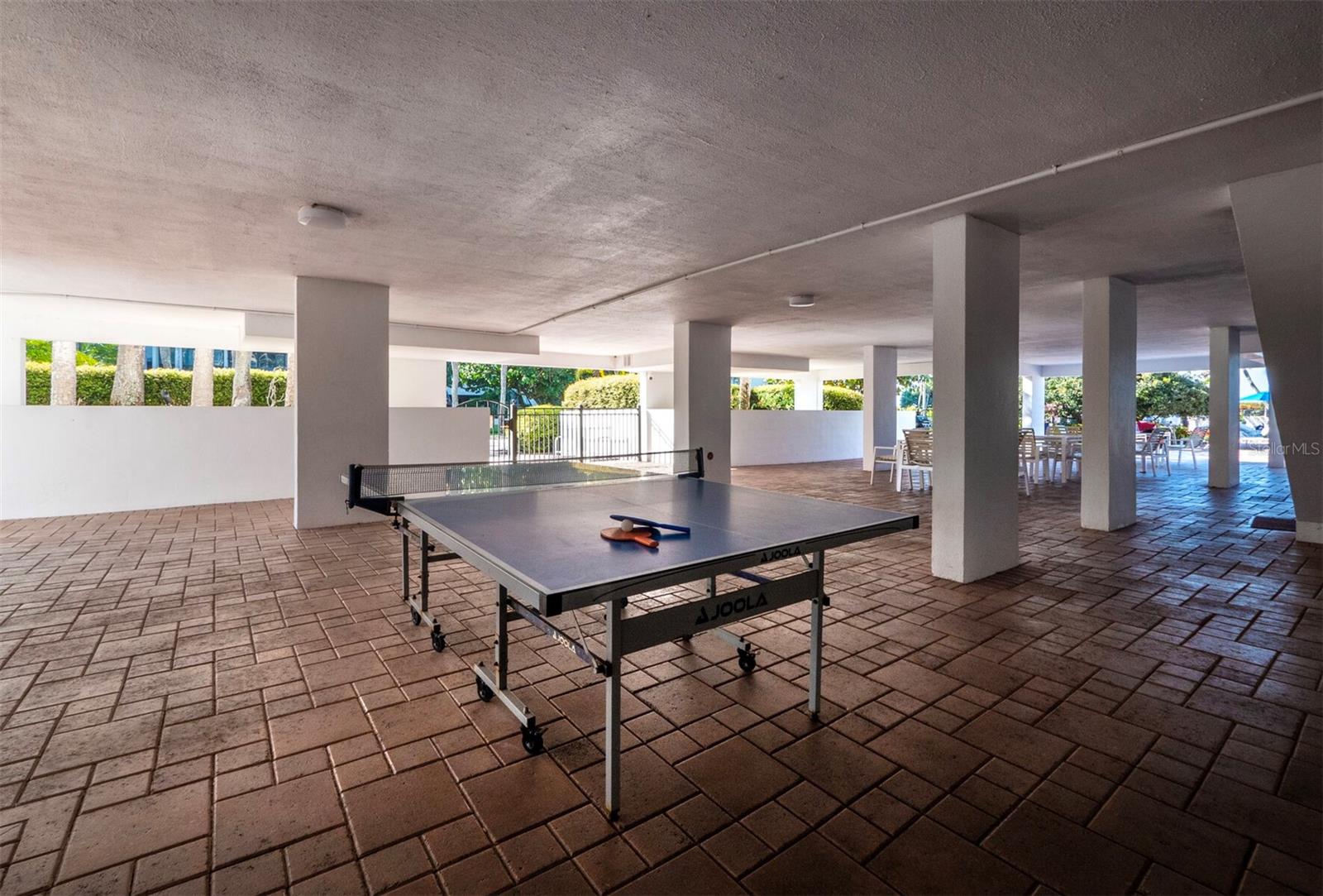 BEACHPLACE I - Residential